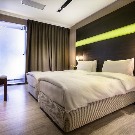 Hotel Cube Tchaj-čung Exteriér fotografie
