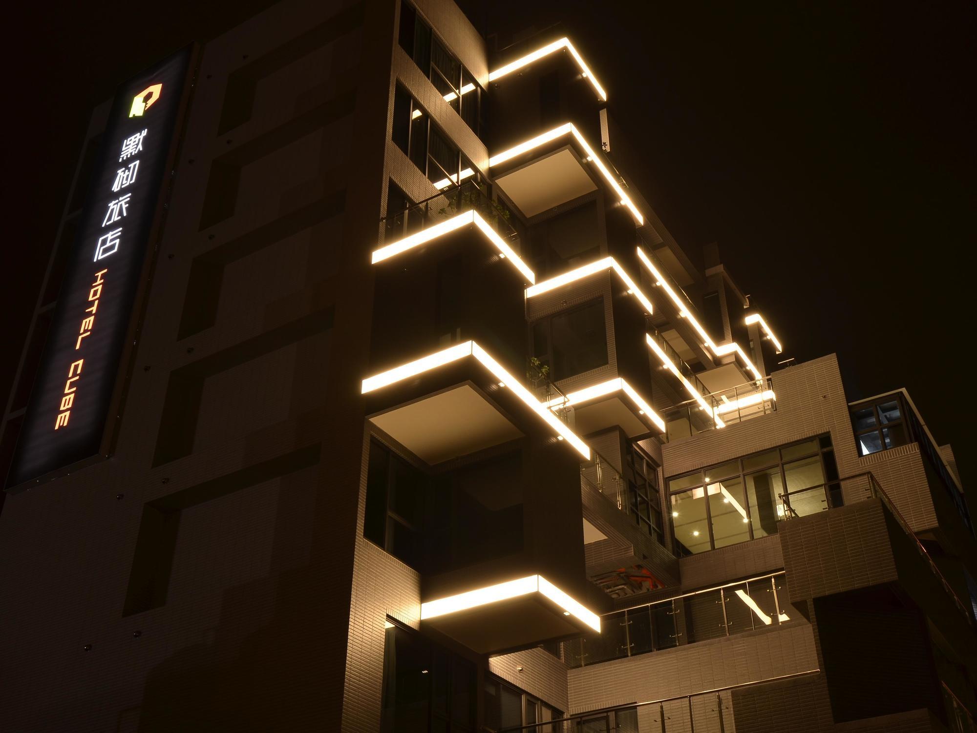 Hotel Cube Tchaj-čung Exteriér fotografie