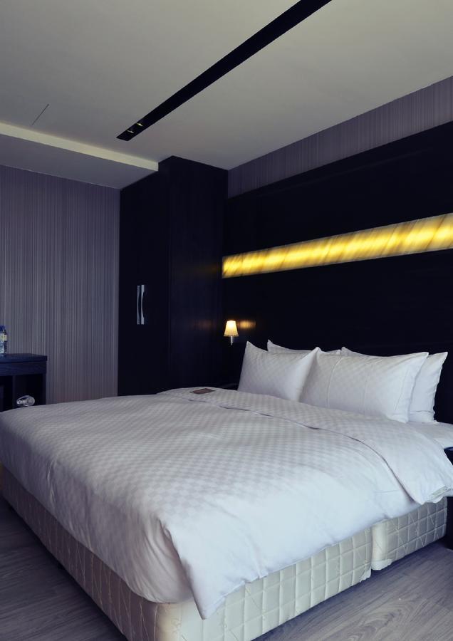 Hotel Cube Tchaj-čung Exteriér fotografie