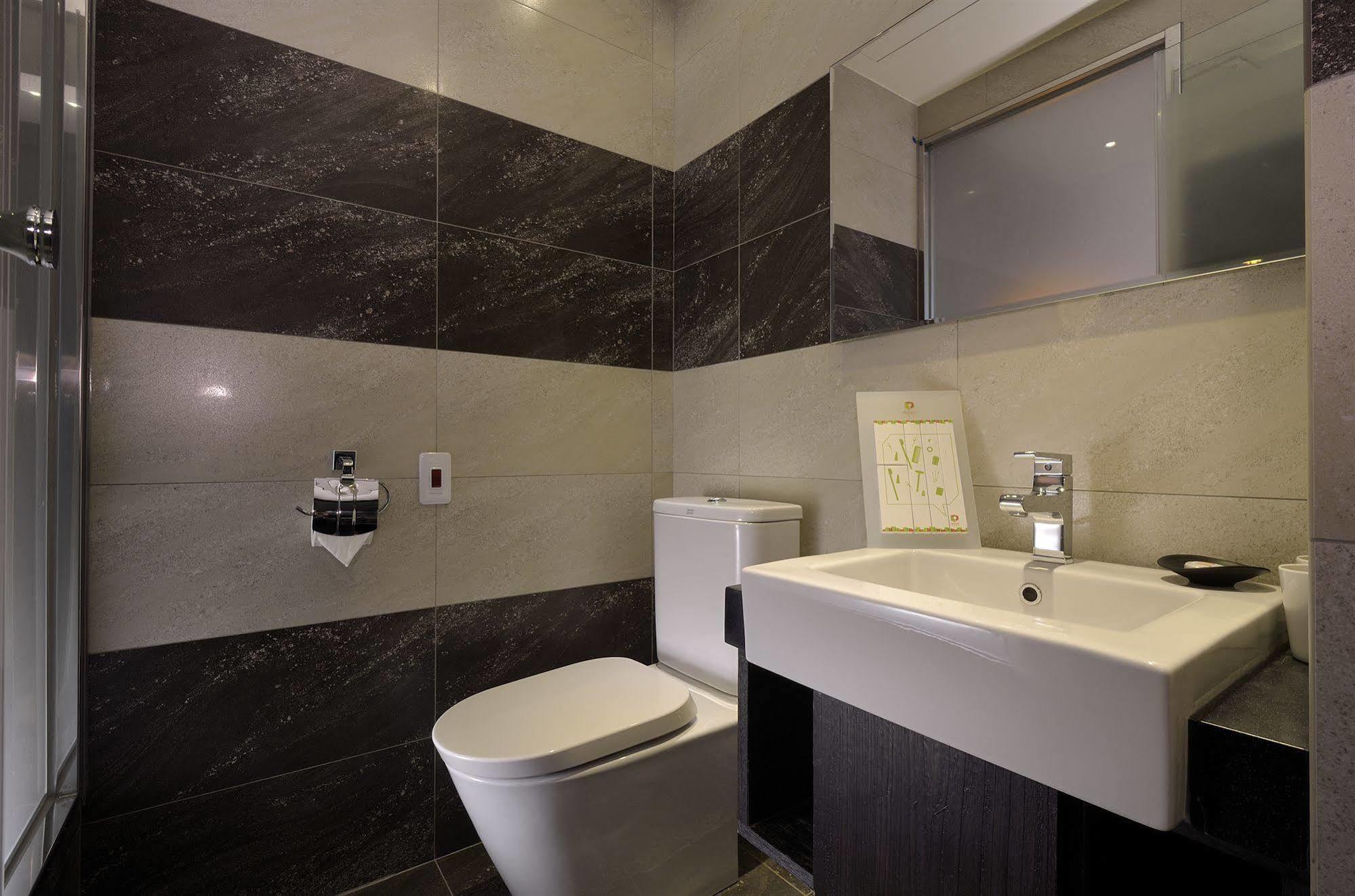 Hotel Cube Tchaj-čung Exteriér fotografie