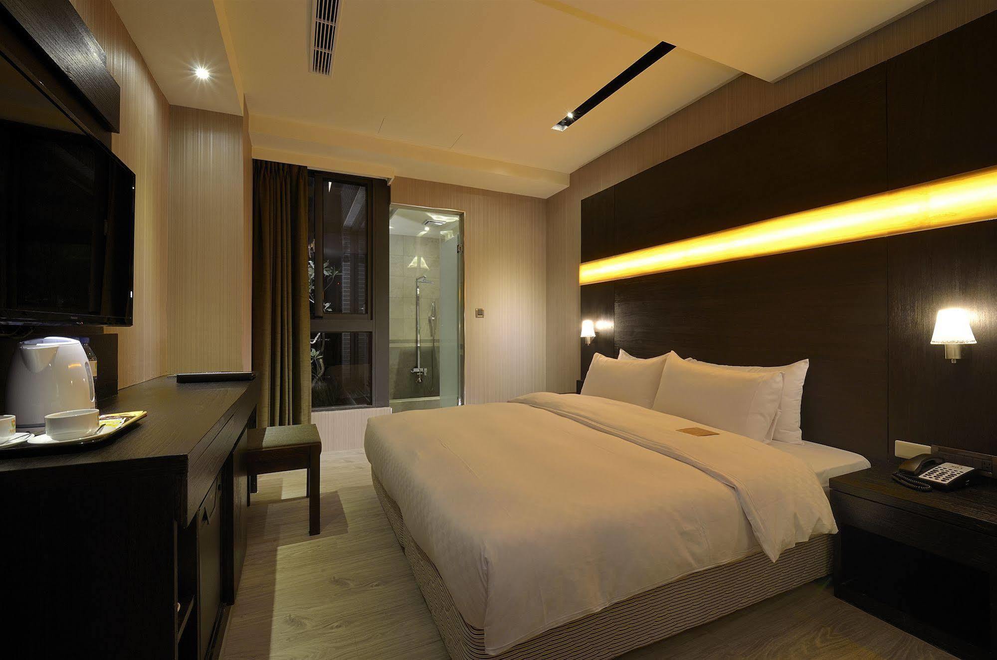 Hotel Cube Tchaj-čung Exteriér fotografie